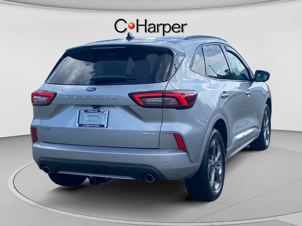 Used 2024 Ford Escape ST-Line w/ Tech Pack #1 AWD/4WD image 3