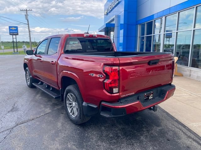 Used 2024 Chevrolet Colorado LT w/ LT Convenience Package II AWD/4WD image 3