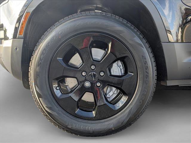 New 2026 Land Rover Defender 110 S image 10