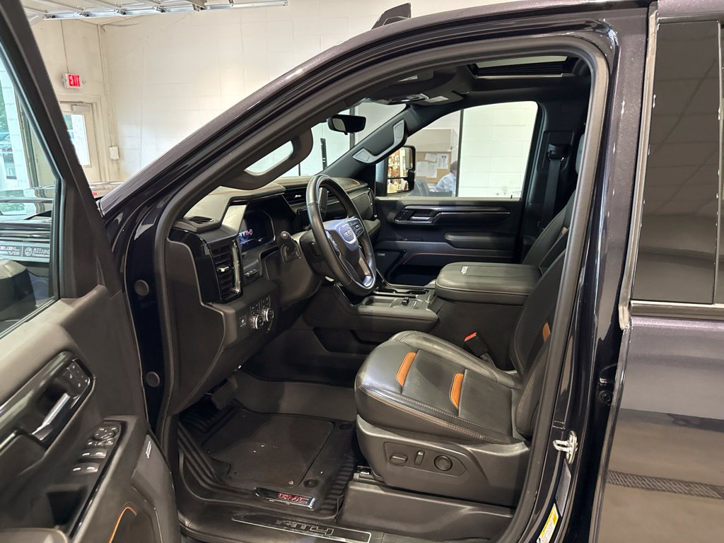 Used 2024 GMC Sierra 3500 AT4 AWD/4WD image 20