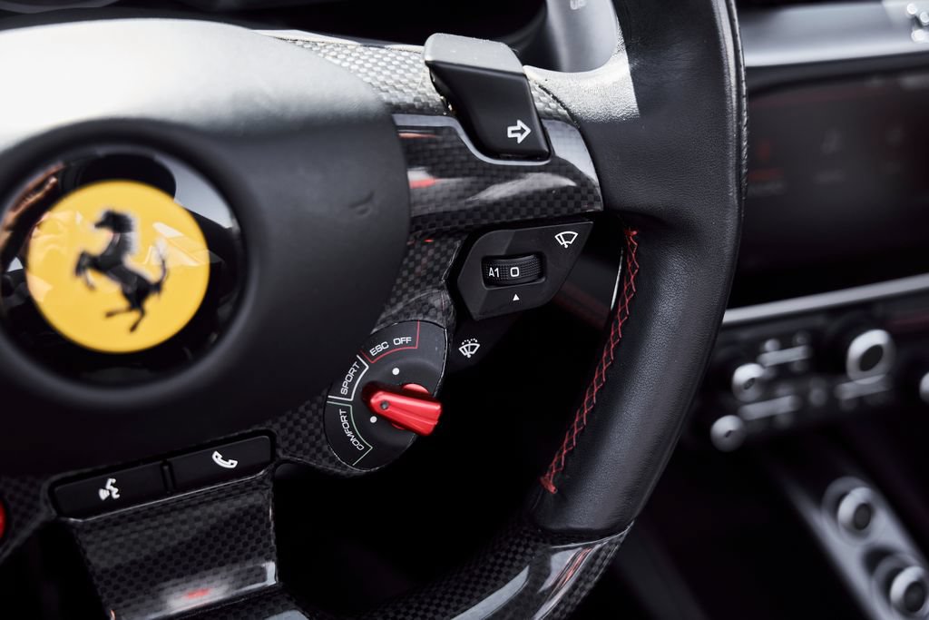 Used 2020 Ferrari Portofino RWD image 56