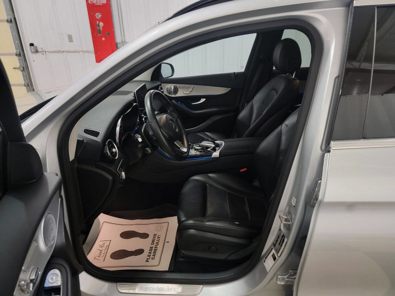 Used 2017 Mercedes-Benz GLC 300 4MATIC image 14