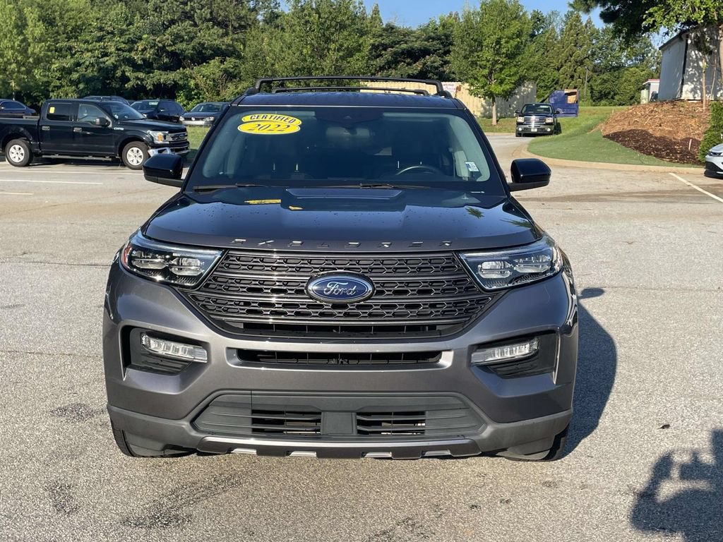Used 2022 Ford Explorer XLT w/ Equipment Group 202A RWD image 2