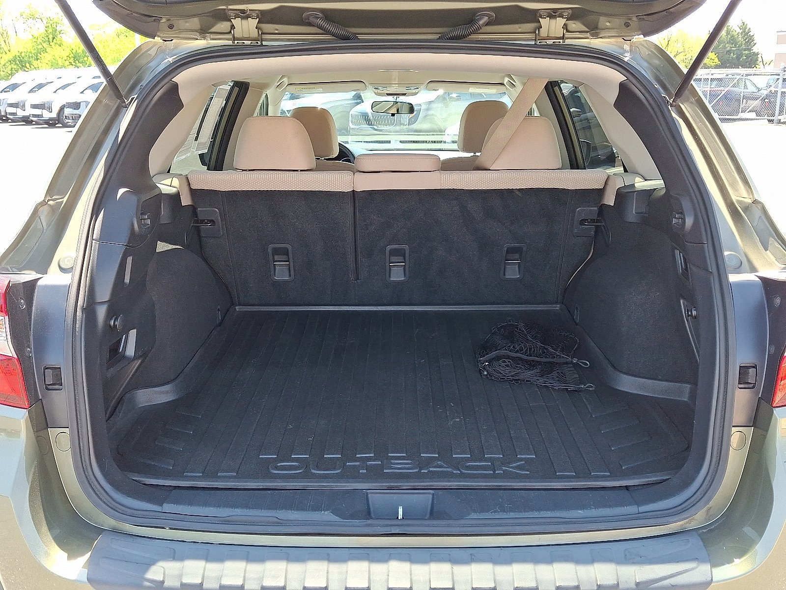 Used 2015 Subaru Outback 2.5i Premium w/ Protection Package #2 AWD/4WD image 28