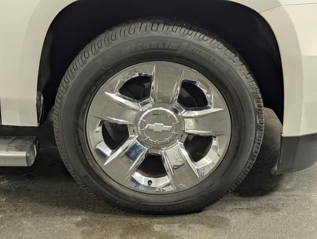 Used 2017 Chevrolet Suburban Premier AWD/4WD image 12
