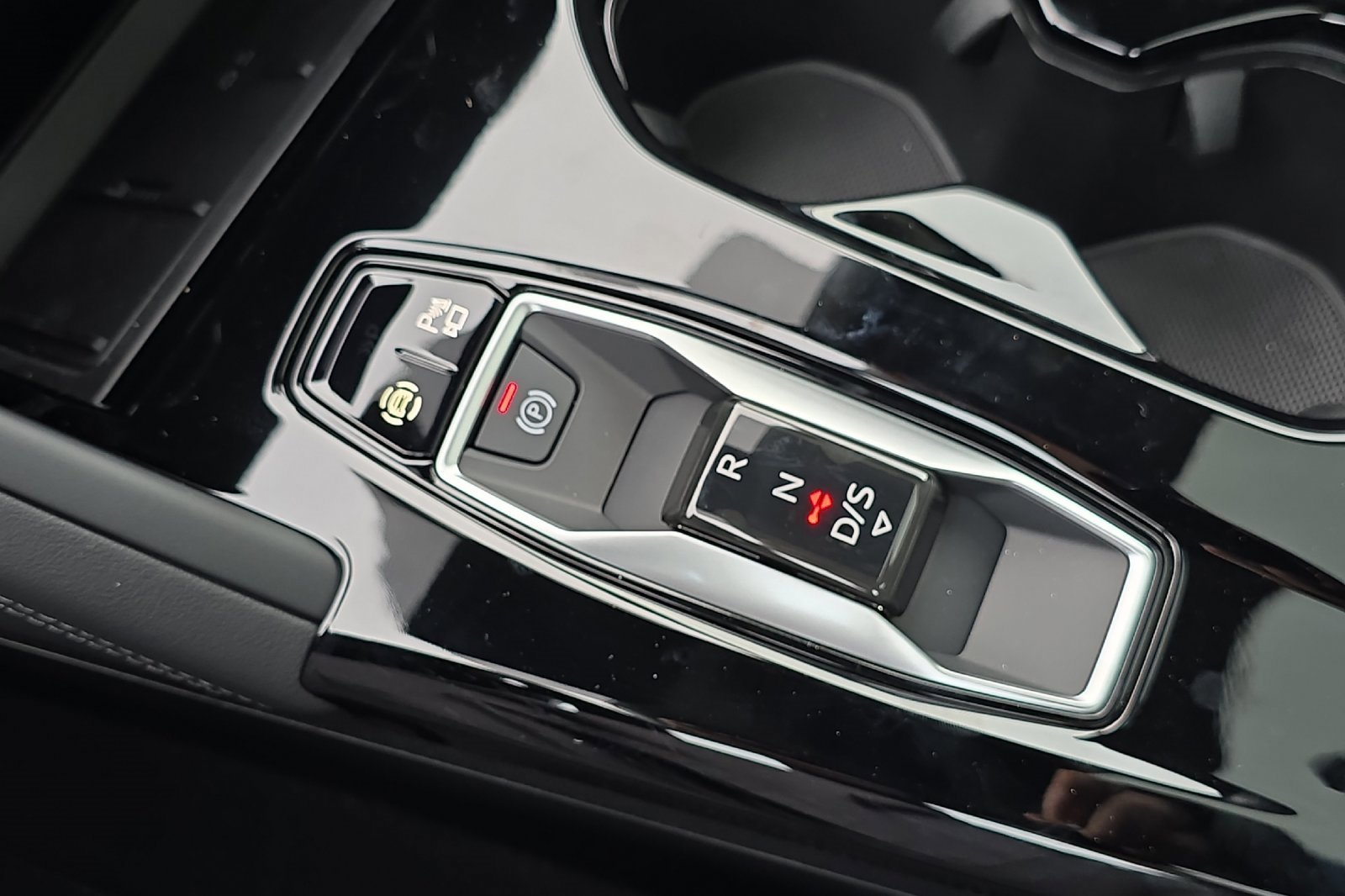 New 2025 Audi Q5 Premium Plus image 21