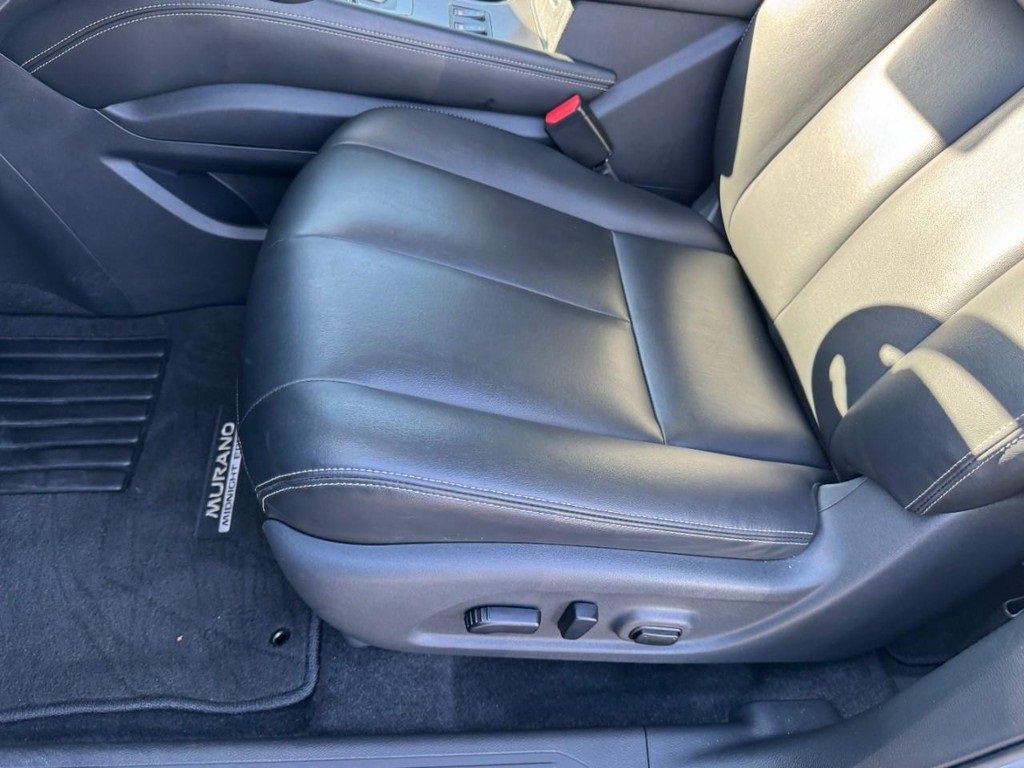 Used 2024 Nissan Murano SV w/ SV Midnight Edition Package image 14