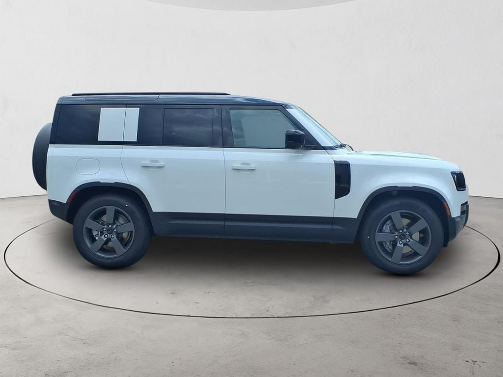 New 2026 Land Rover Defender 110 S AWD/4WD image 4