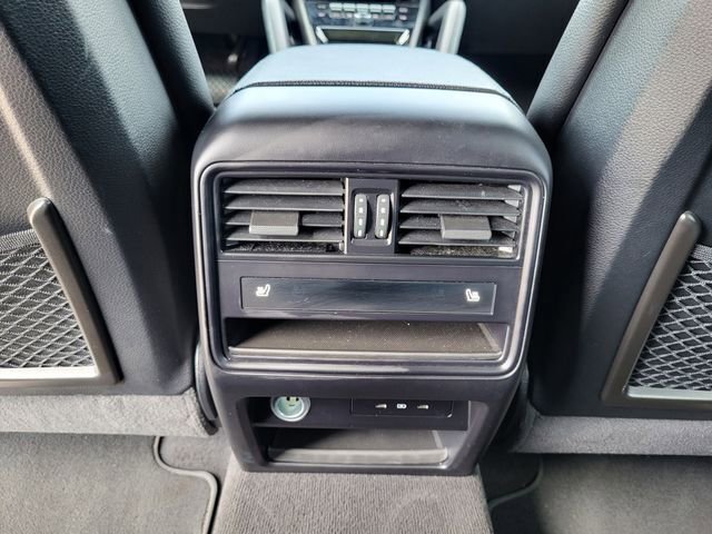 Used 2024 Porsche Cayenne image 24
