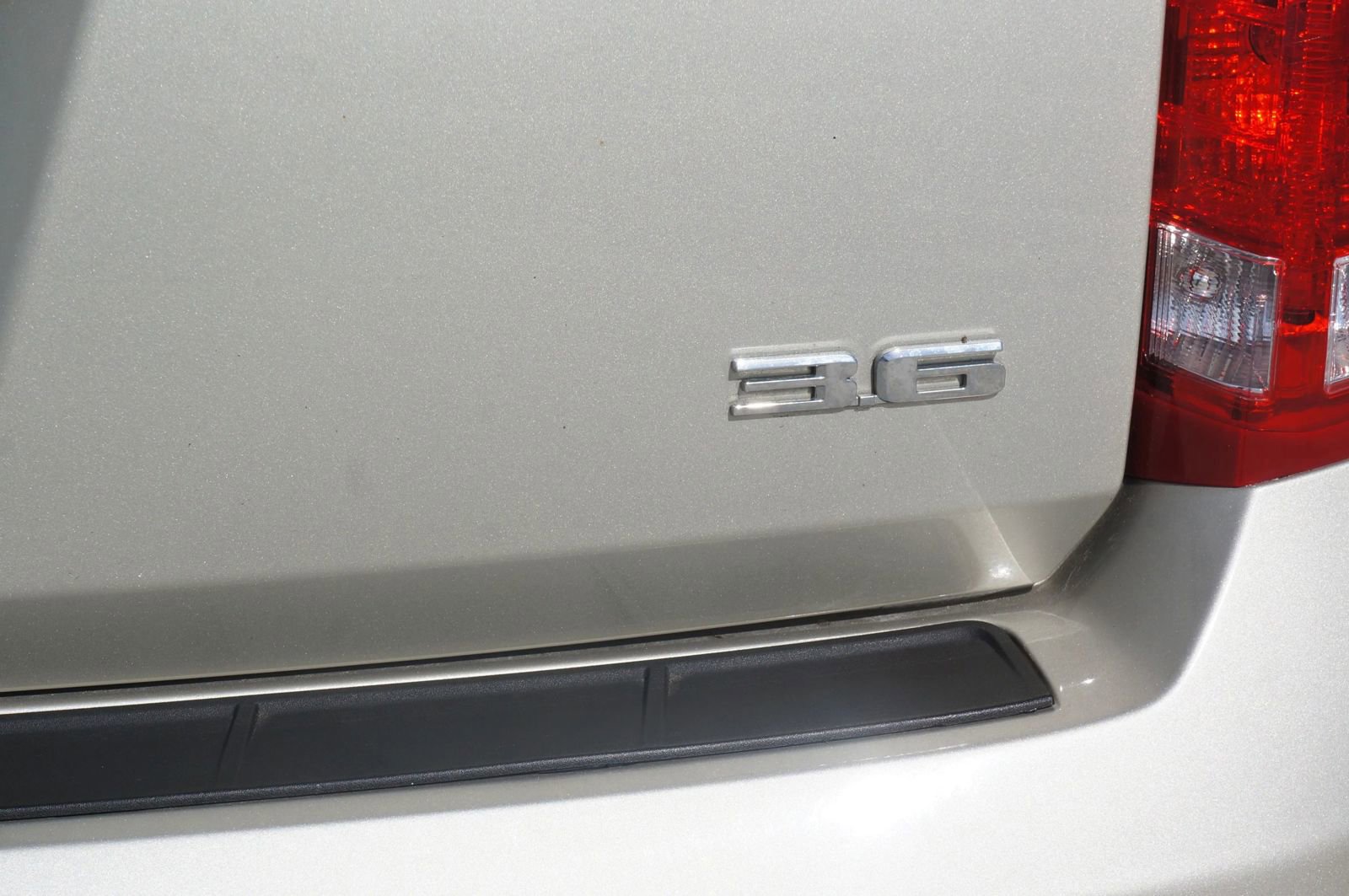 Used 2016 Cadillac SRX Luxury w/ Driver Awareness Package image 22