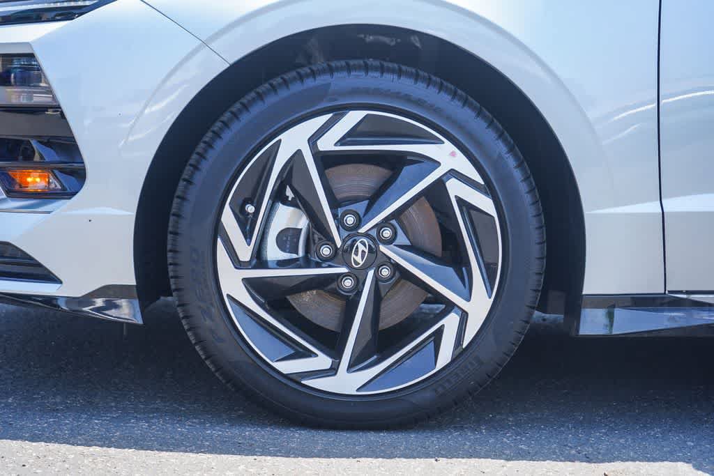 New 2026 Hyundai Sonata SEL FWD image 9
