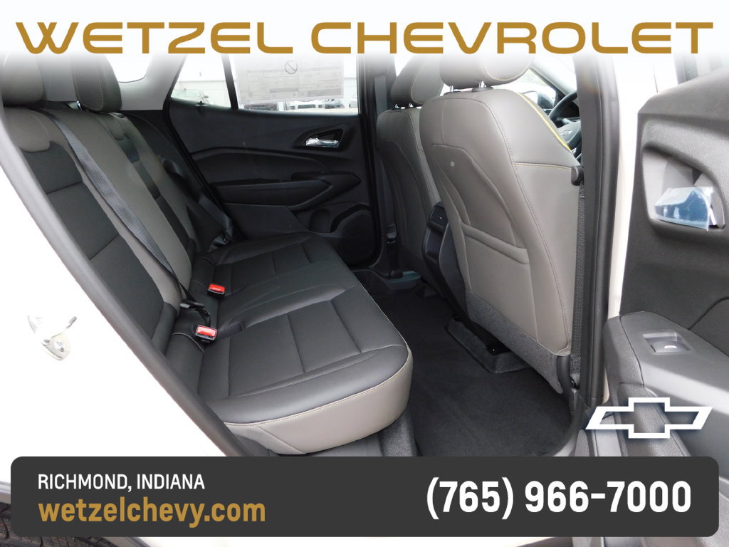 New 2026 Chevrolet Trax ACTIV w/ Sunroof Package FWD image 21