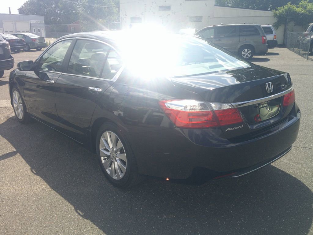 Used 2015 Honda Accord EX-L image 5