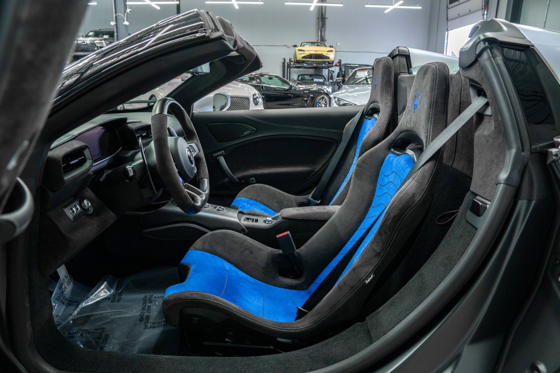 Used 2023 Maserati MC20 Spyder RWD image 23