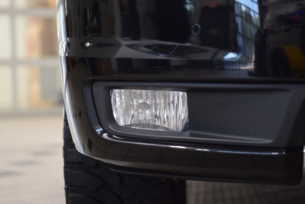 Used 2019 Chevrolet Tahoe LT w/ Z71 Midnight Edition AWD/4WD image 14