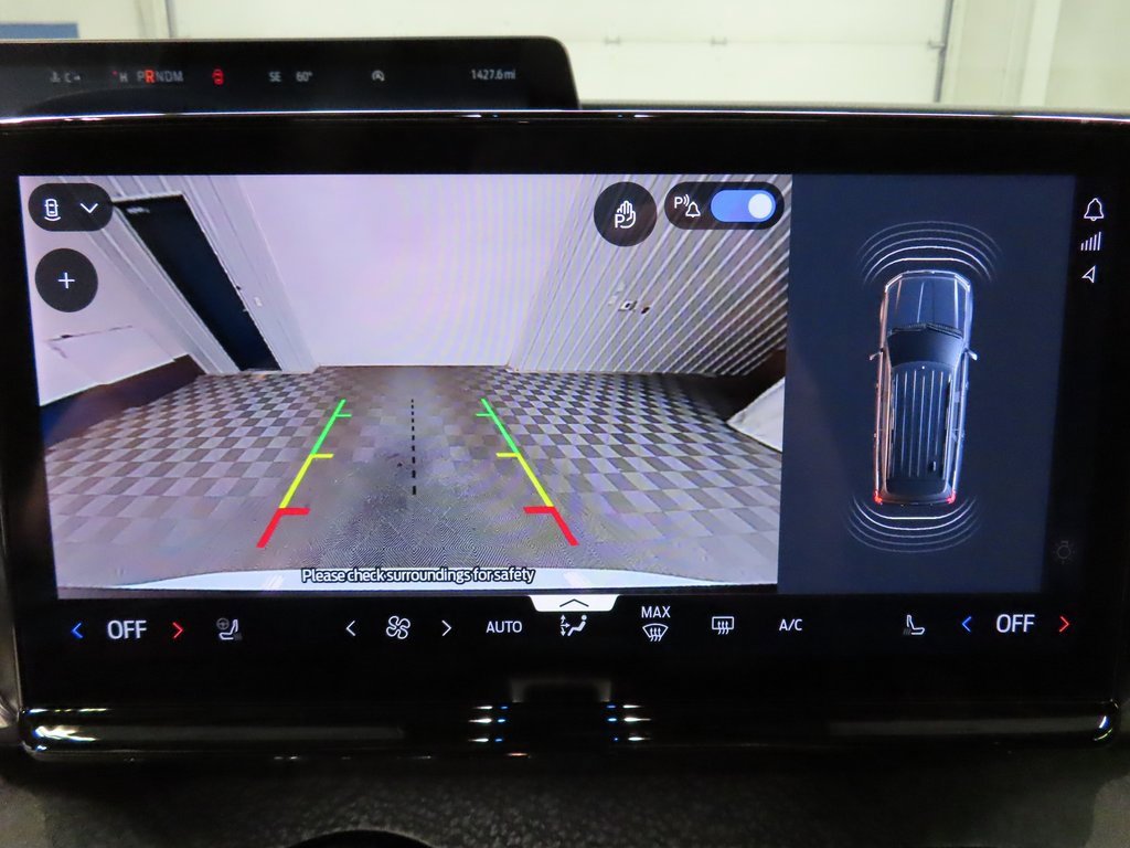 Used 2025 Ford Expedition Tremor image 17