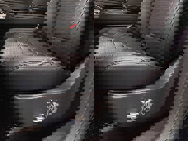 New 2026 Lincoln Nautilus Reserve w/ Jet Appearance Package image 16