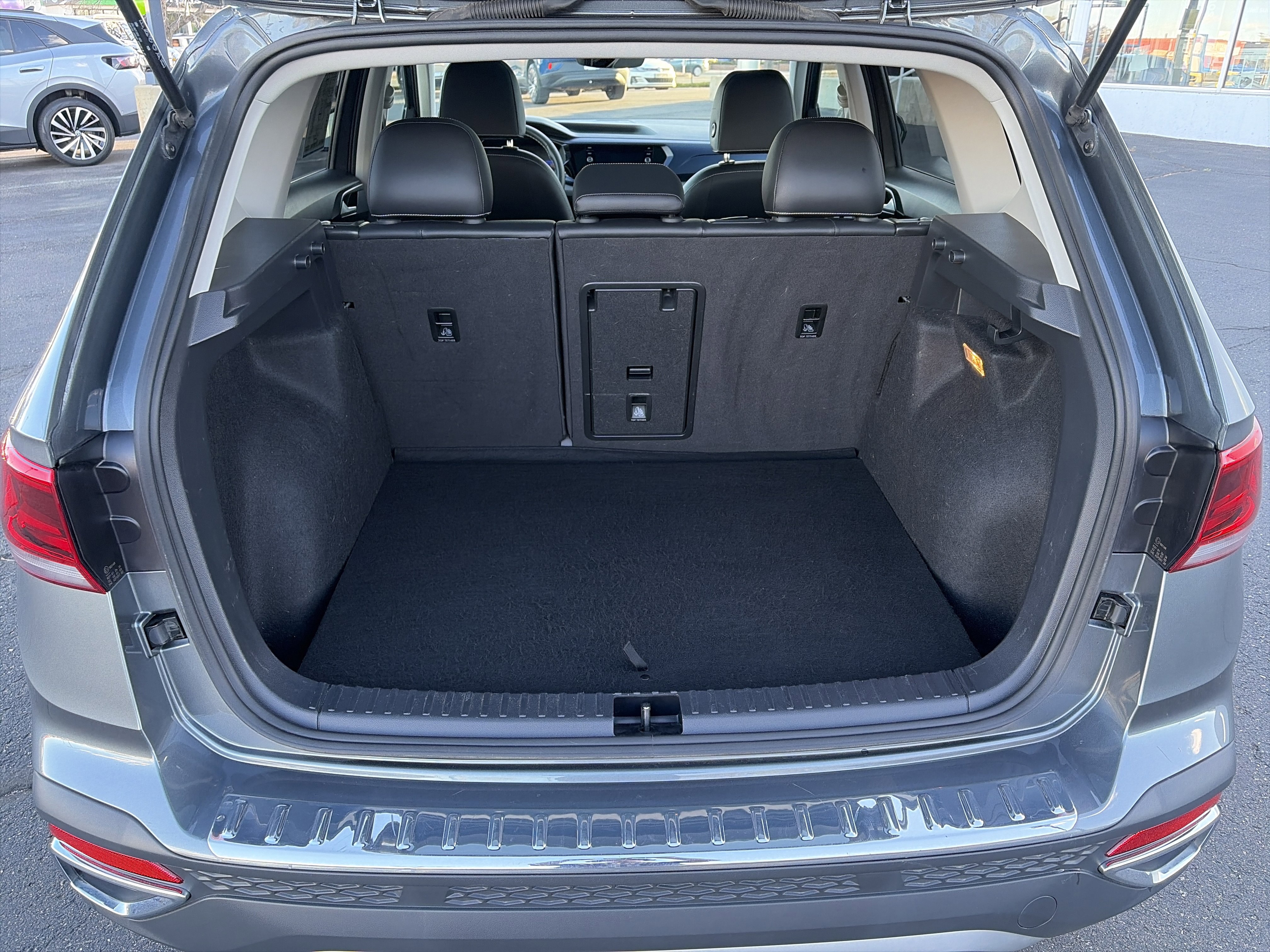 Certified 2023 Volkswagen Taos SE w/ Panoramic Sunroof Package image 26