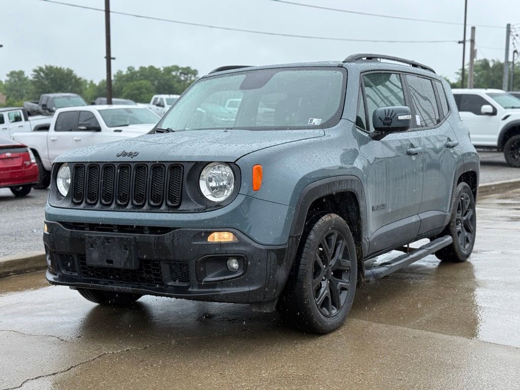Used 2017 Jeep Renegade Altitude AWD/4WD image 2