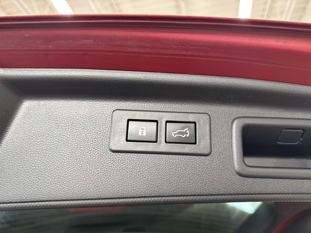 Used 2023 Subaru Forester Limited image 11