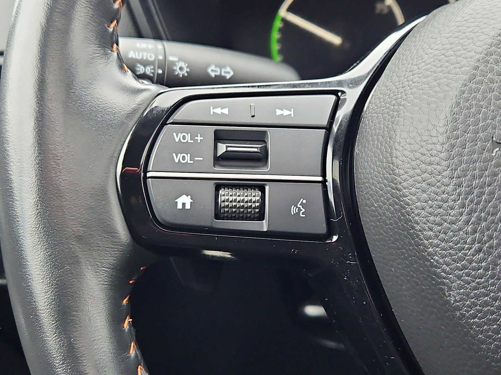 Certified 2025 Honda CR-V Sport Touring image 29