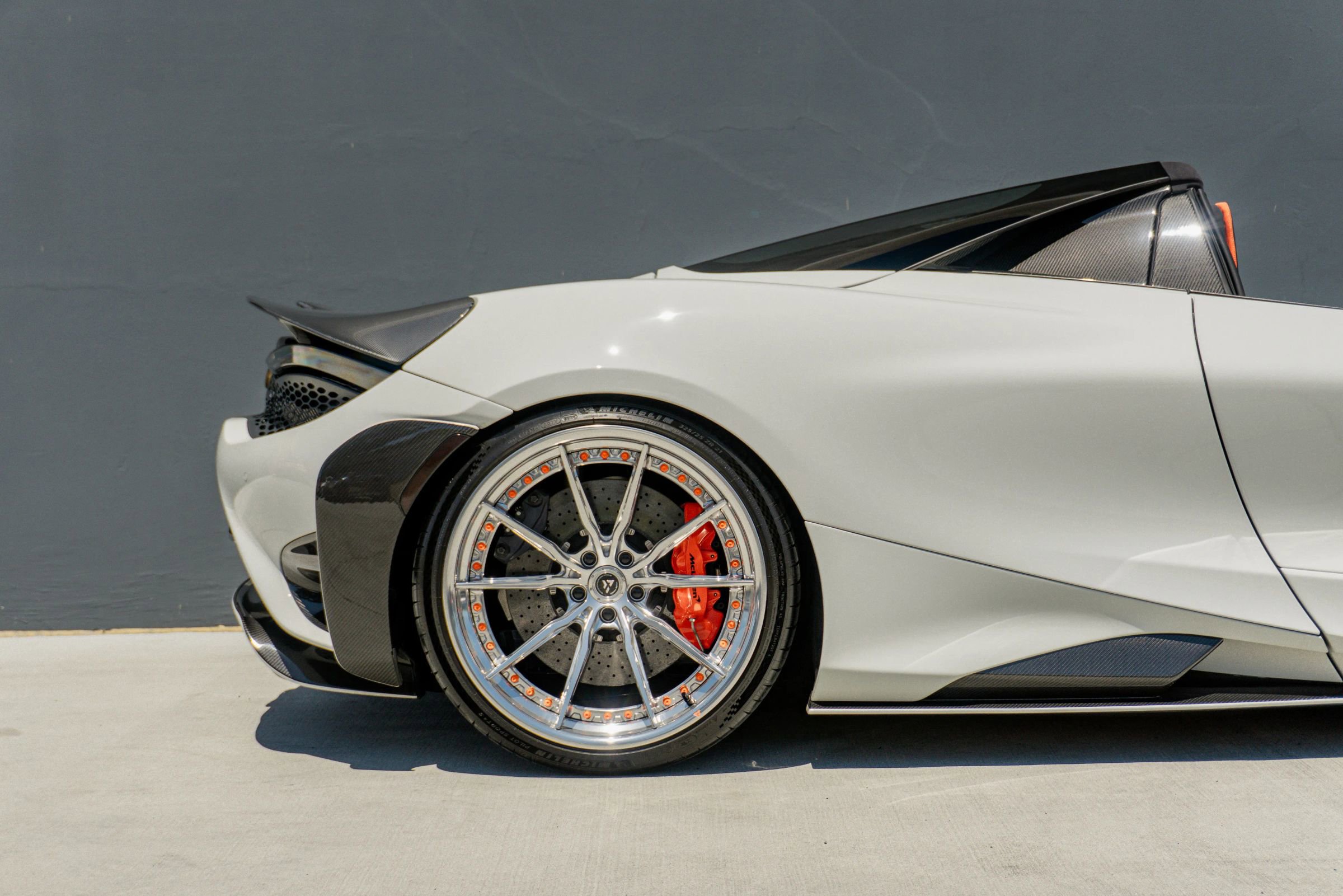 Used 2022 McLaren 765LT RWD image 43