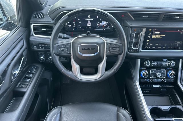 Used 2024 GMC Yukon XL Denali w/ Advanced Technology Package image 13