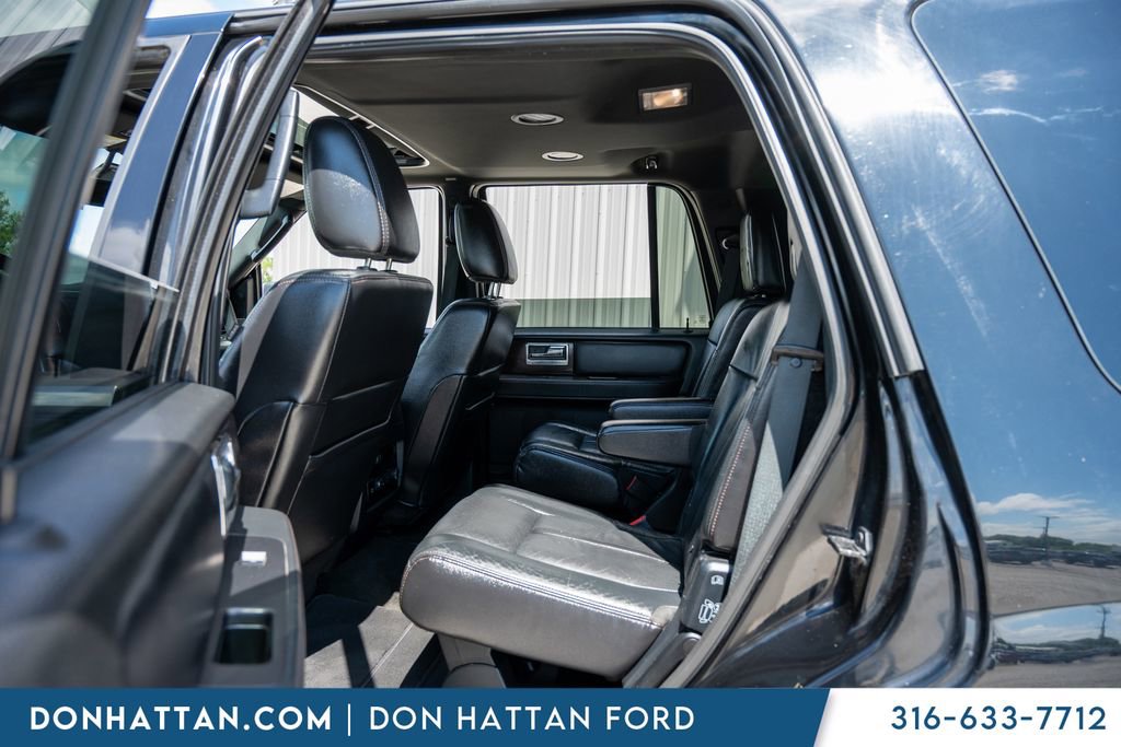 Used 2017 Lincoln Navigator Reserve RWD image 20