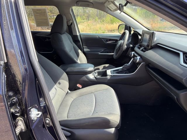Used 2022 Toyota RAV4 XLE image 13
