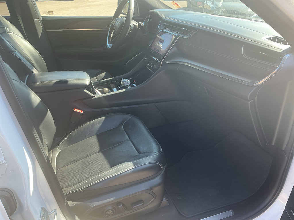 Used 2023 Jeep Grand Cherokee L Overland AWD/4WD image 13