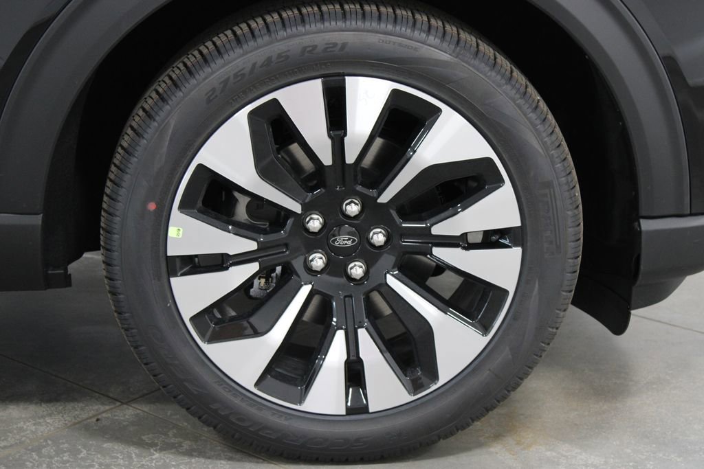 New 2026 Ford Explorer Platinum AWD/4WD image 11