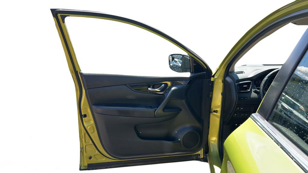 Used 2021 Nissan Rogue Sport SL image 11