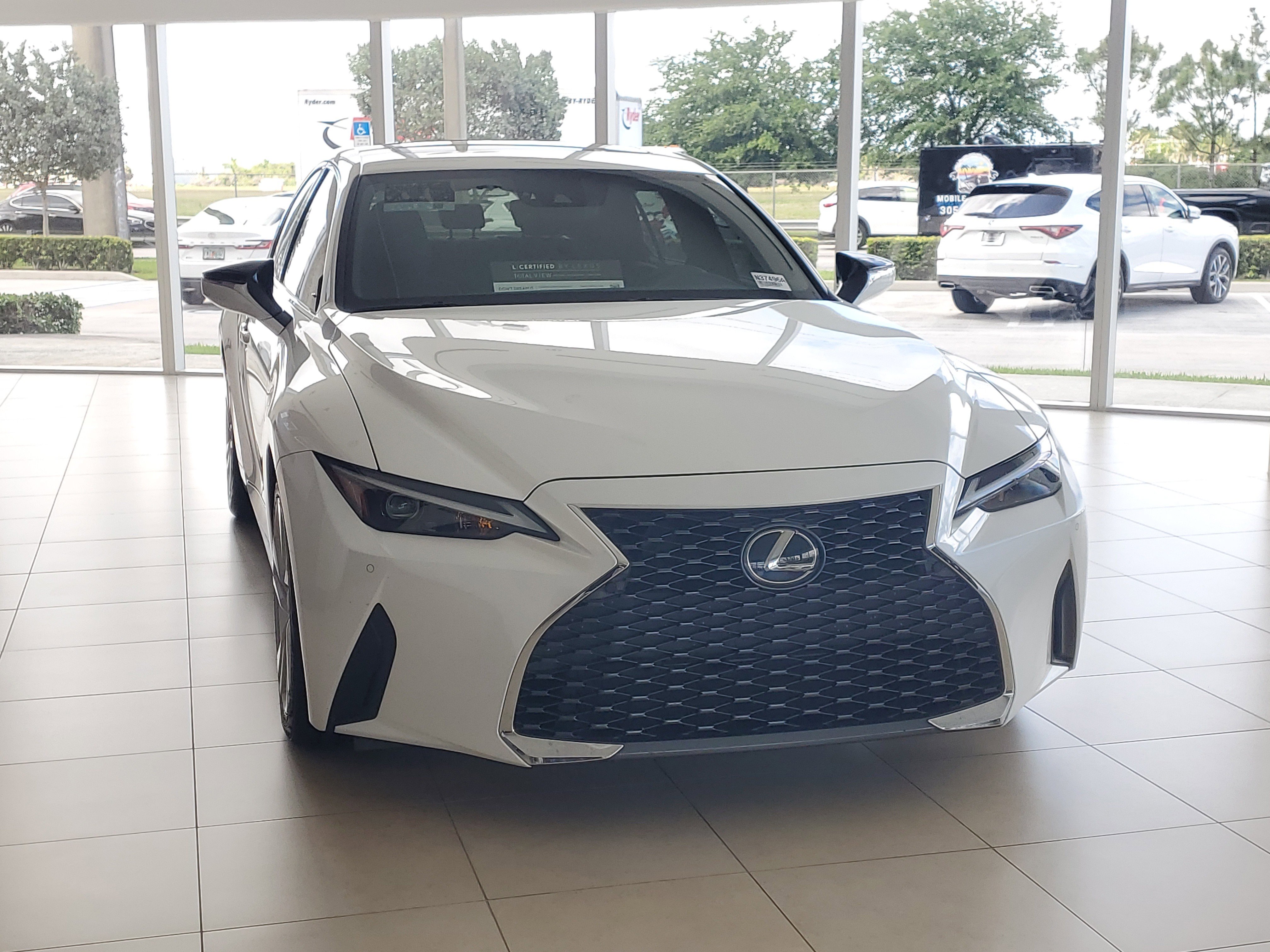 Used 2024 Lexus IS 300 w/ Comfort Package RWD image 2