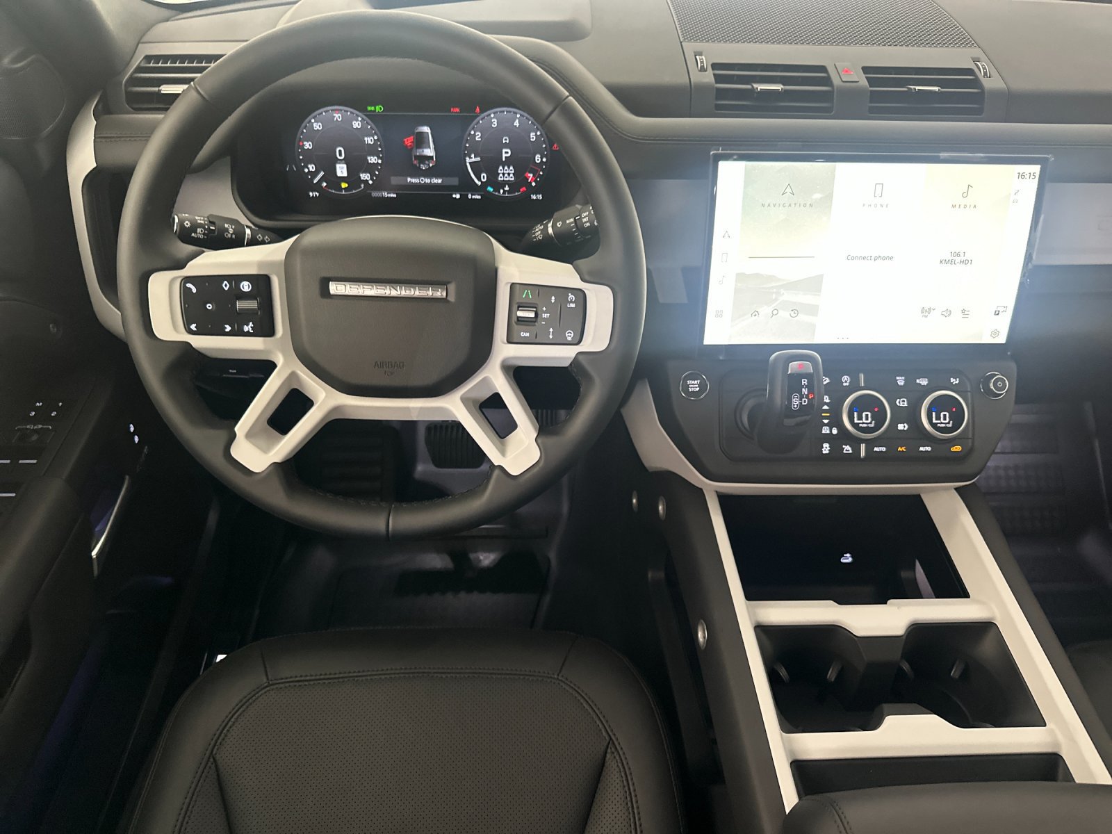New 2026 Land Rover Defender 130 X-Dynamic SE AWD/4WD image 14