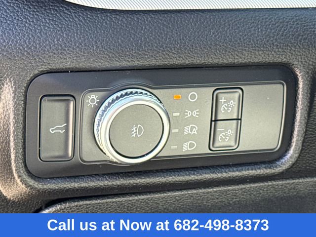 Used 2021 Ford Explorer XLT w/ Equipment Group 202A image 22