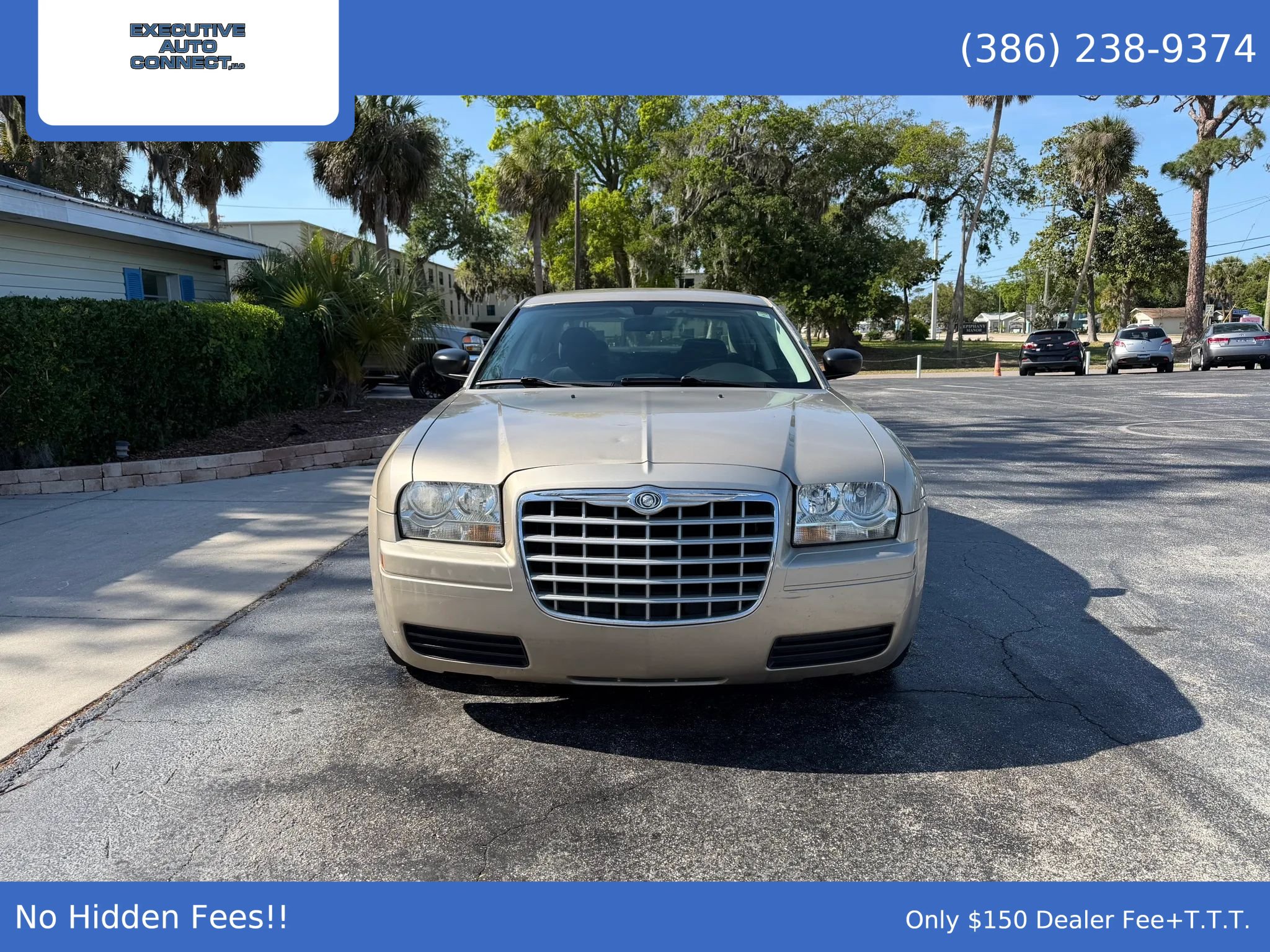 Used 2009 Chrysler 300 LX RWD image 2