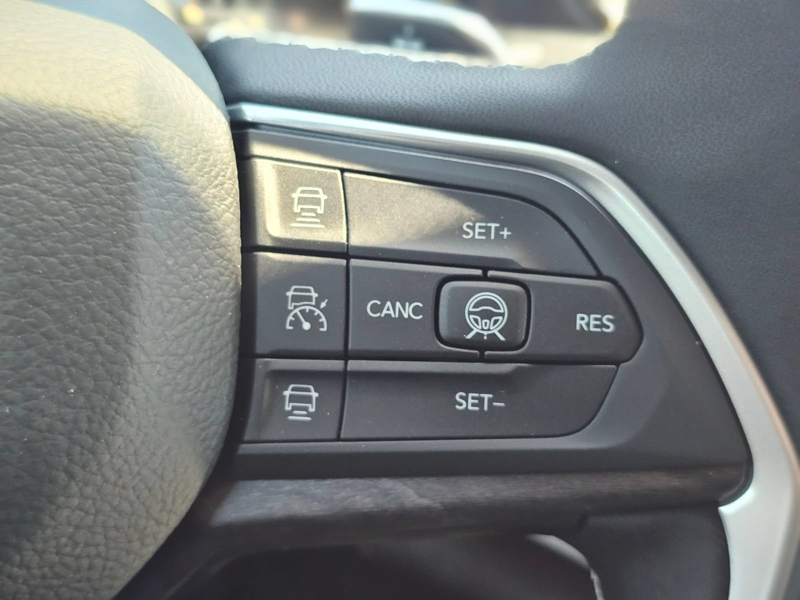 New 2026 Jeep Grand Cherokee L Altitude RWD image 15