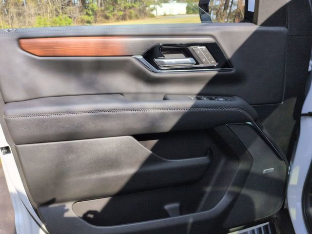 New 2026 GMC Yukon Denali w/ Sun & Power Step Package image 10