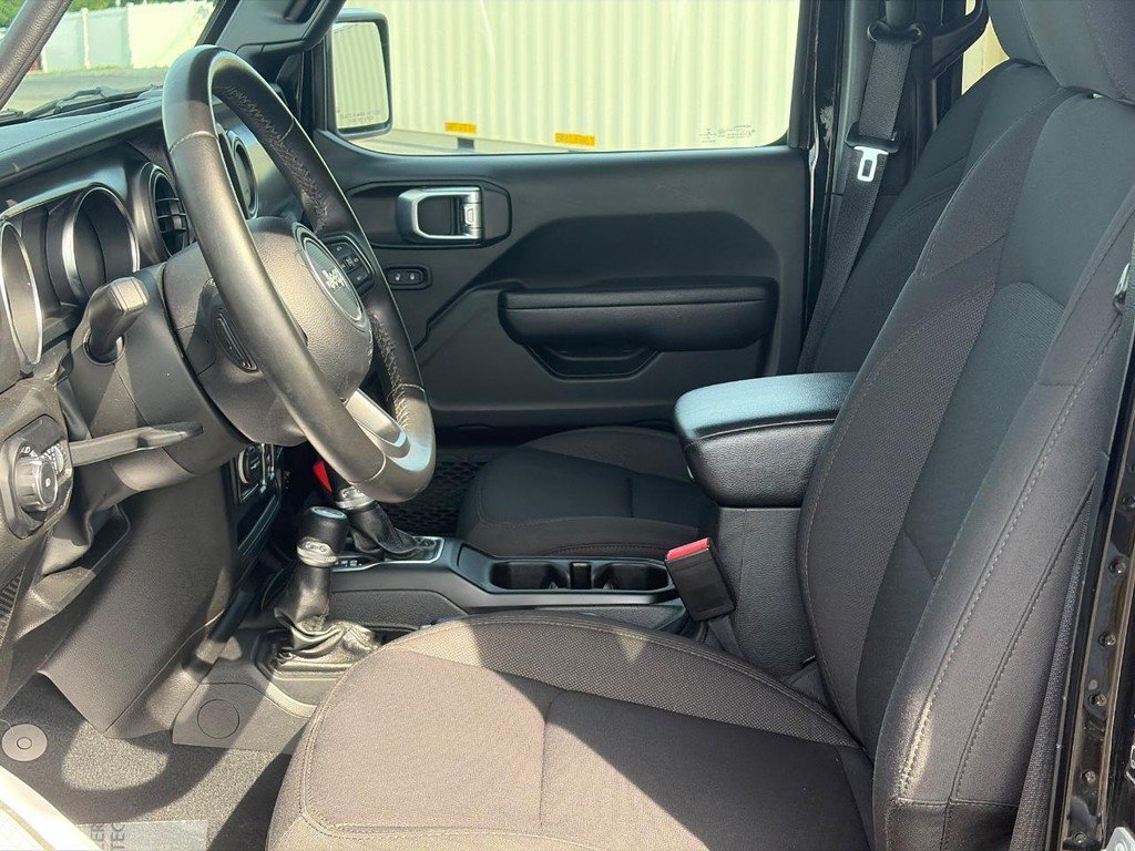 Used 2022 Jeep Wrangler Unlimited Sport AWD/4WD image 18