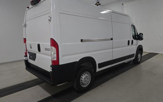 Used 2025 RAM ProMaster 2500 w/ Convenience Group FWD image 3