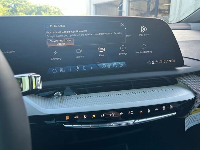 Certified 2025 Cadillac Optiq Sport 1 image 14