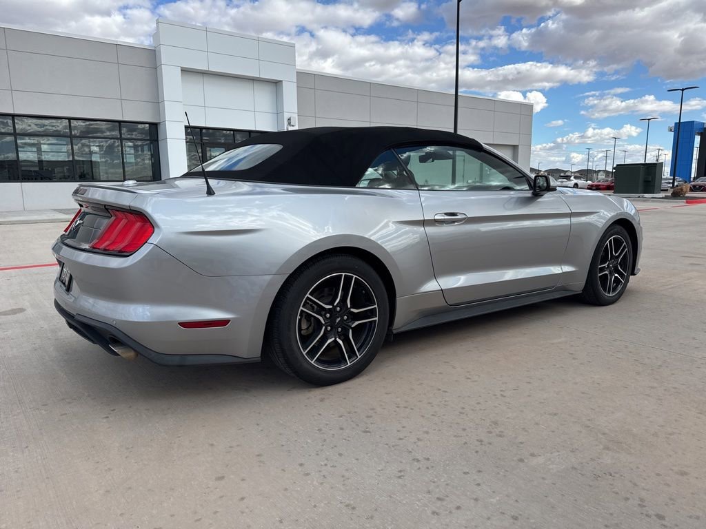 Used 2022 Ford Mustang Premium image 3