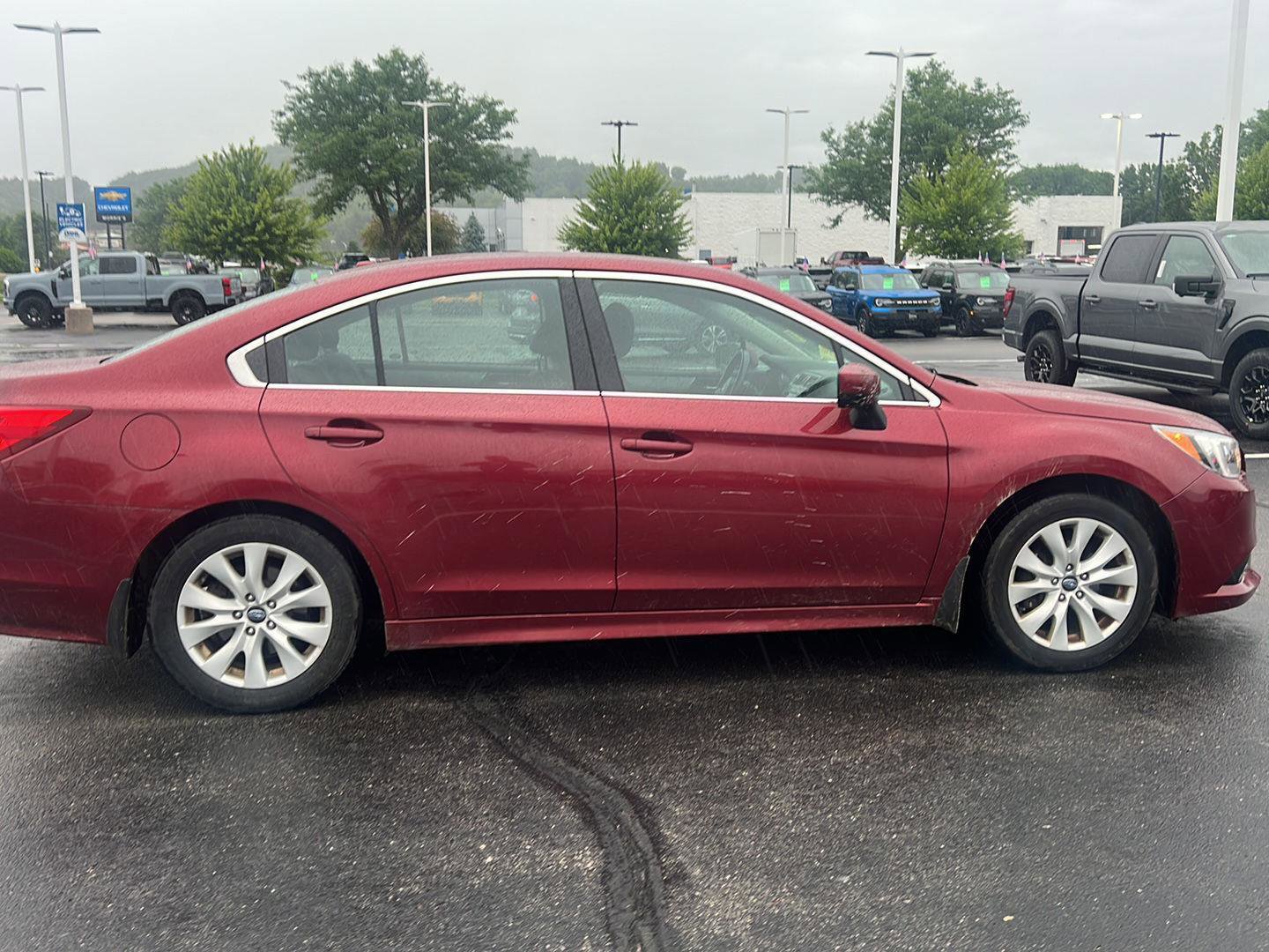 Used 2015 Subaru Legacy 2.5i Premium w/ Popular Package #2 AWD/4WD image 4