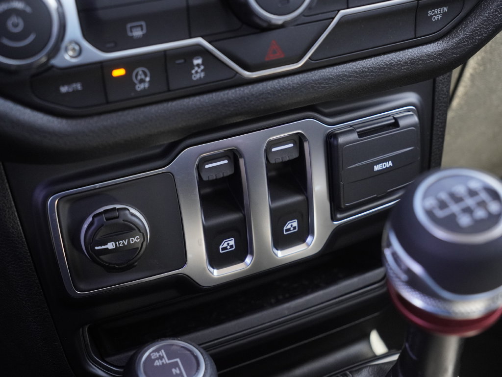 New 2026 Jeep Wrangler Sport AWD/4WD image 19