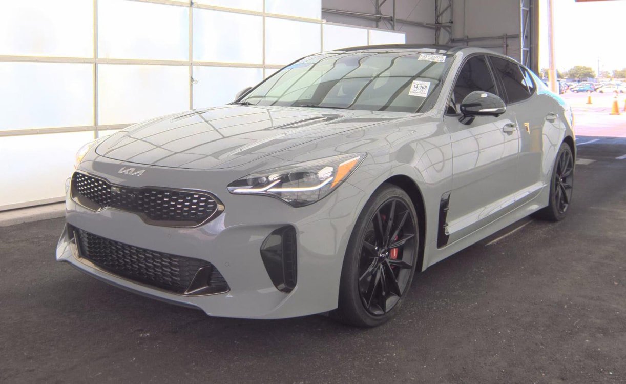 Used 2023 Kia Stinger GT2 w/ Option Group 015