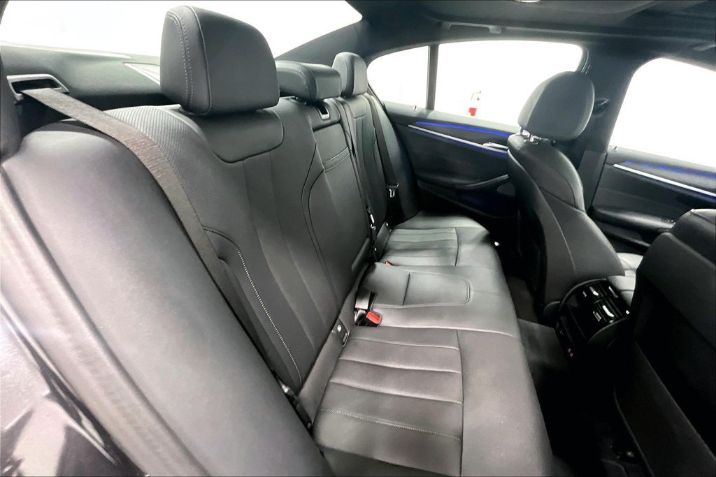 Used 2023 BMW 530i xDrive AWD/4WD image 28