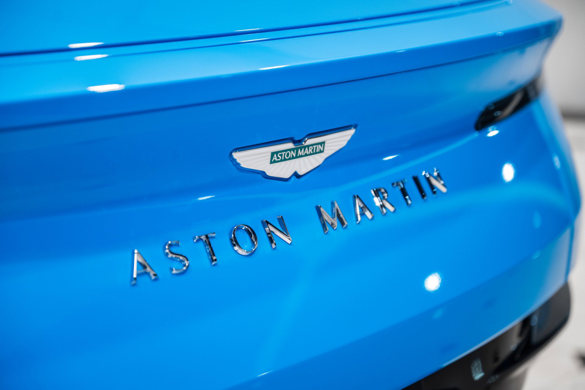 New 2025 Aston Martin DB12 Convertible image 8