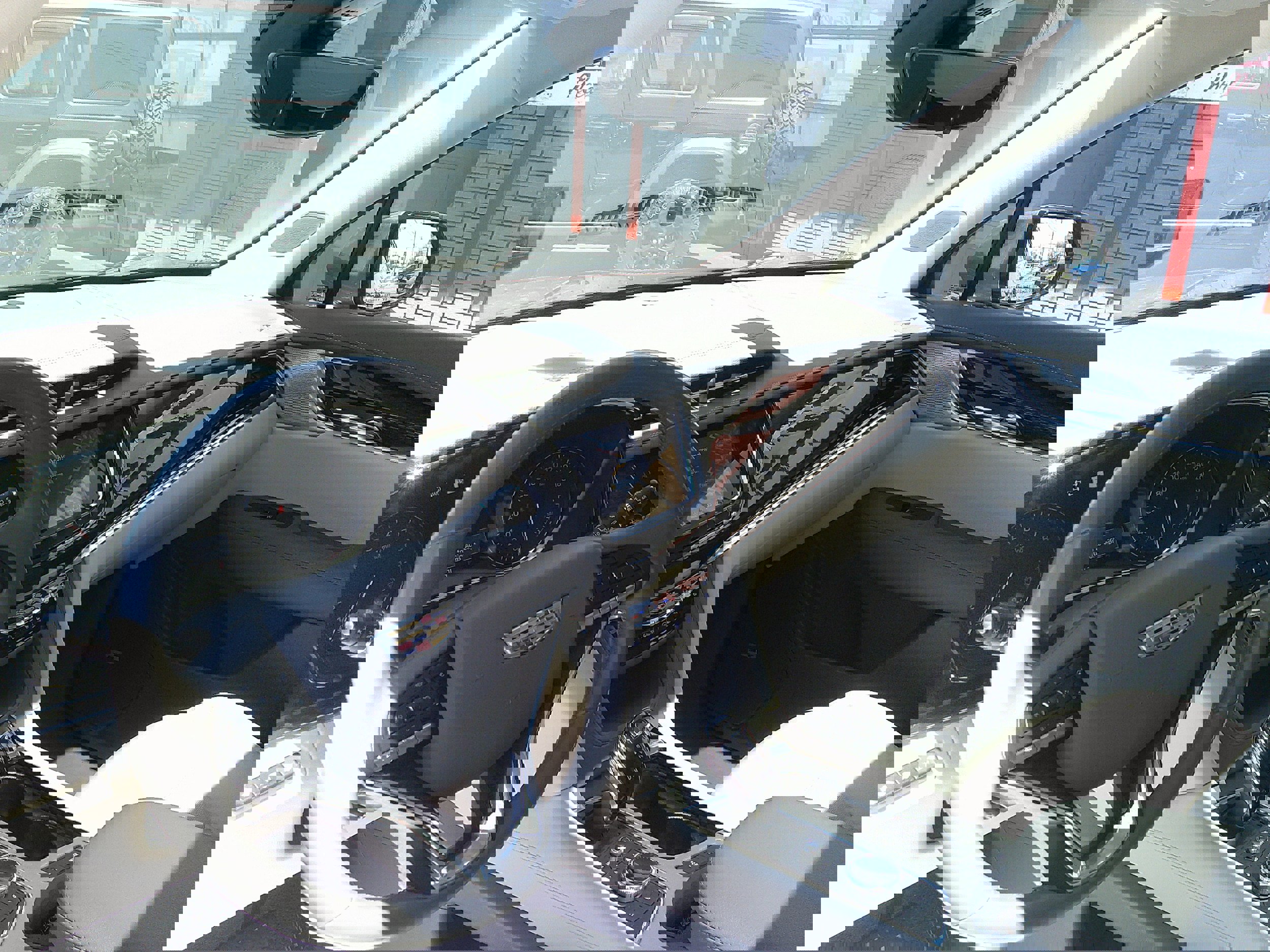 Used 2021 Cadillac XT6 Premium Luxury AWD/4WD image 22