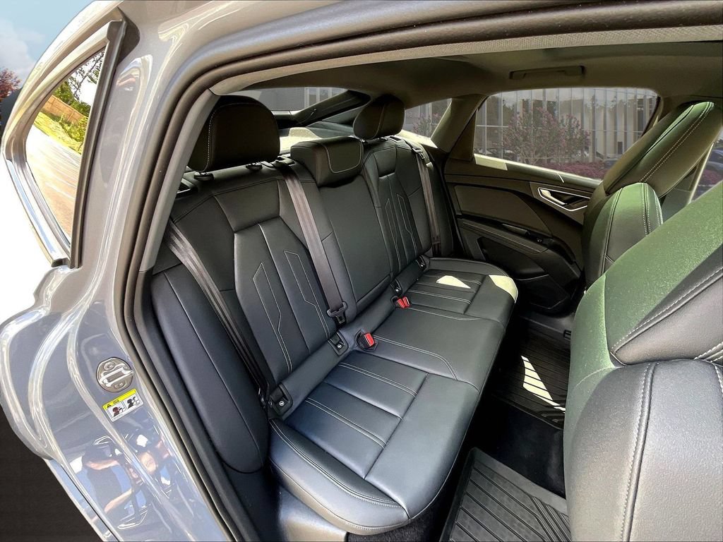 Used 2024 Audi Q4 e-tron Premium Plus w/ Premium Plus AWD/4WD image 26