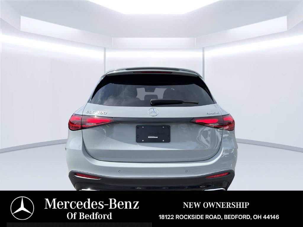 Used 2026 Mercedes-Benz GLC 300 4MATIC image 4